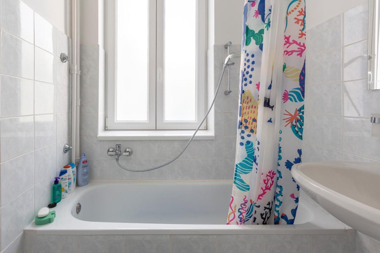Gorgeous Flat Right Near The City Center Budapest Extérieur photo
