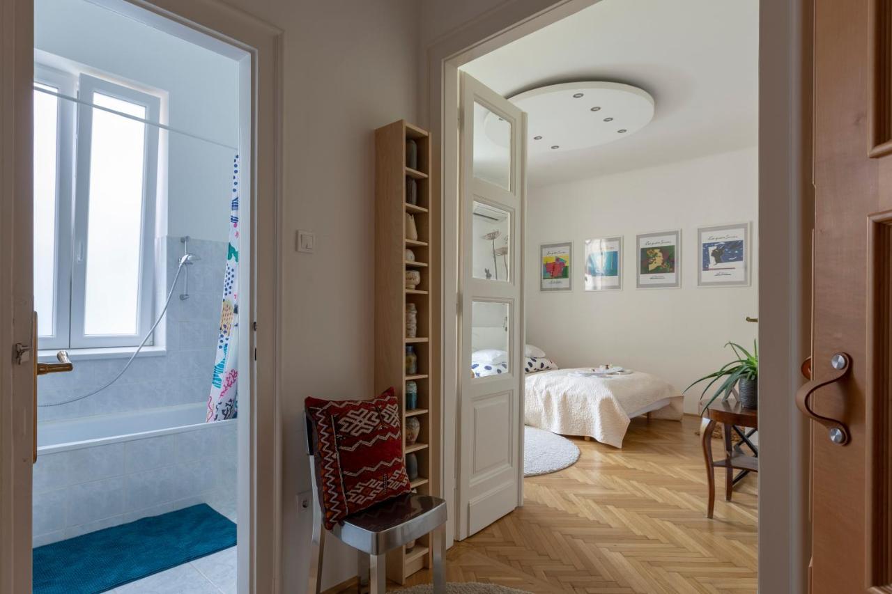 Gorgeous Flat Right Near The City Center Budapest Extérieur photo